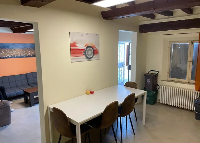 Attic In The Old Town Διαμέρισμα Μόντενα